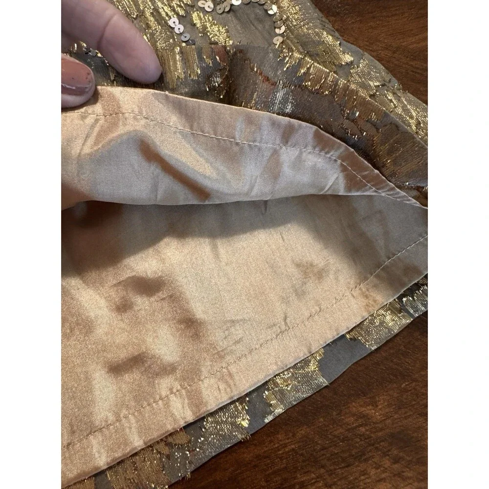 MISS ME Silk blouse fully lined Gold and Silver accents, Amazing! Sz L